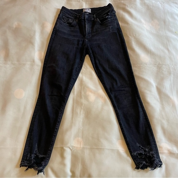 Agolde- Black Sophie Mid Rise Cropped Distressed Hem Skinny Jeans Size 28 - Picture 3 of 9